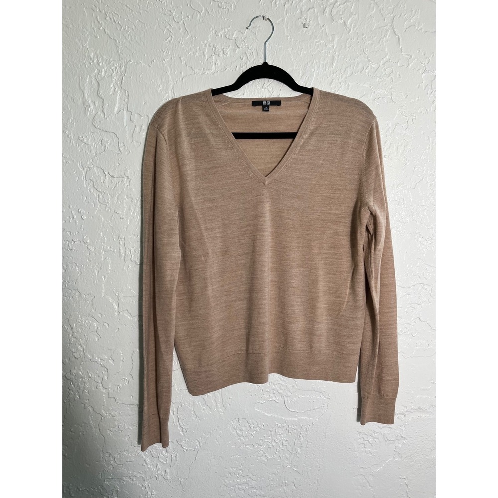 Uniqlo Men's M 100% Wool V-Neck‎ Sweater Lightweight Beige Taupe Pullover